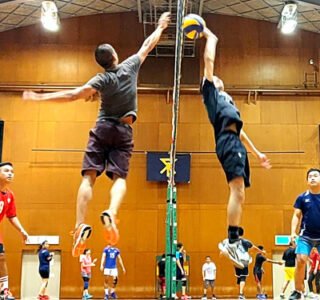 one hand volleyball block