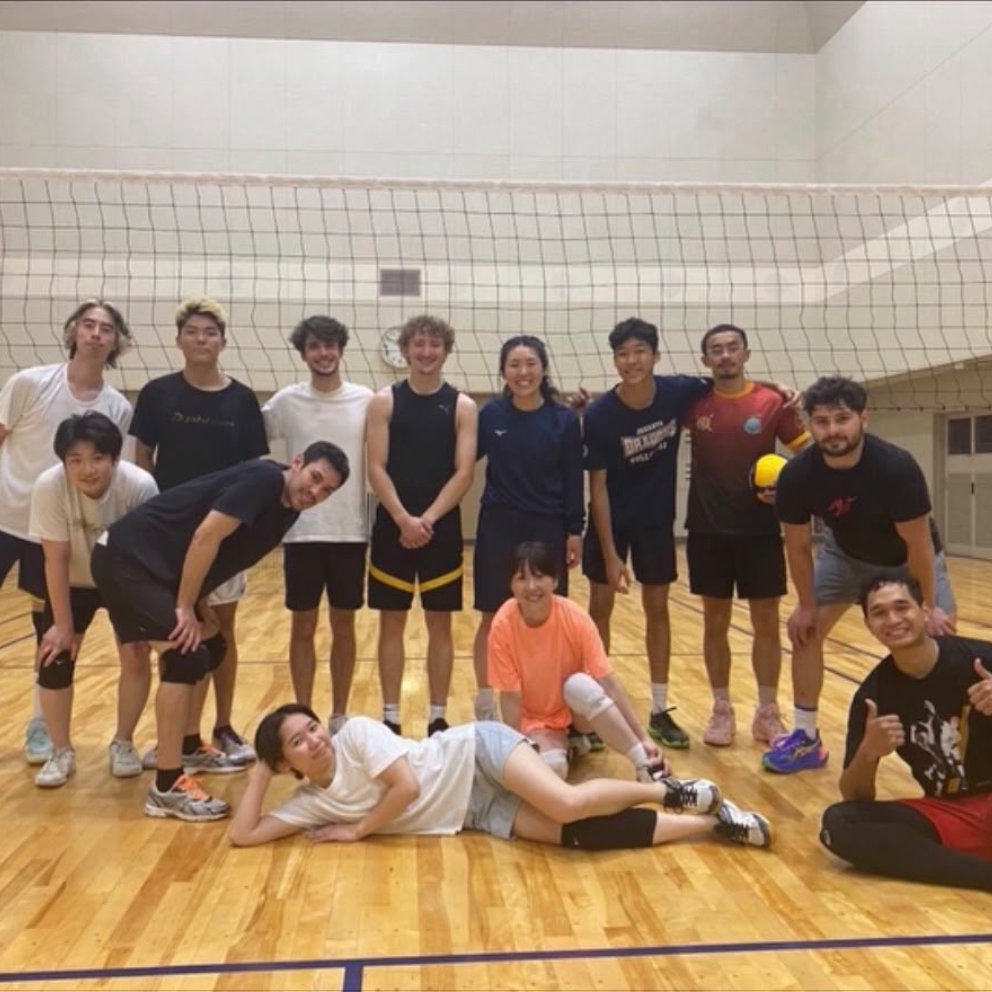 Teamwork and Play at Omoroi Life’s Volleyball Sessions